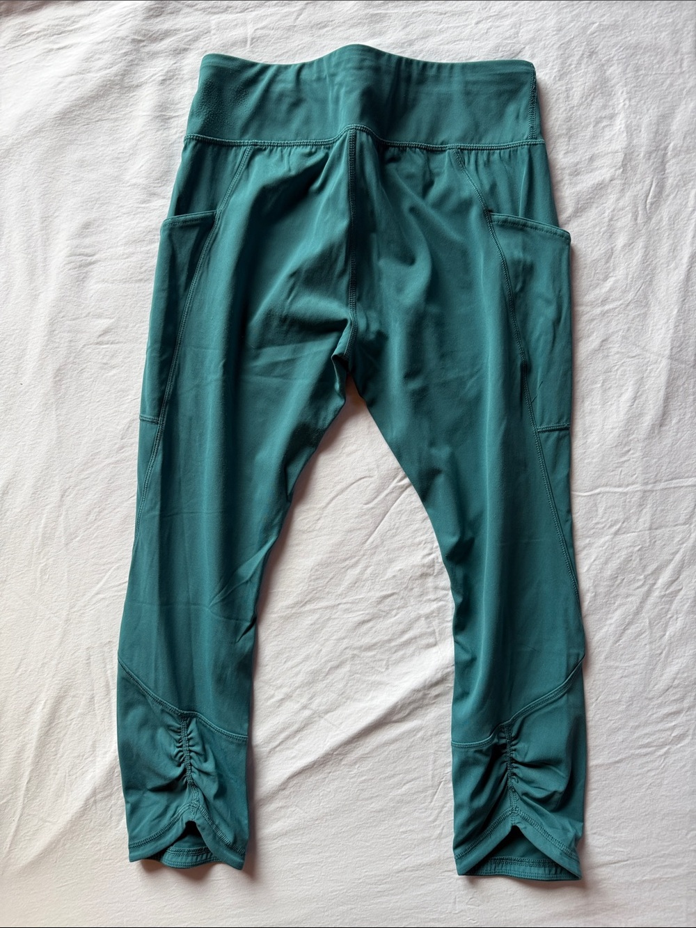 Duluth Trading Co. Teal Pocket Active Capri Leggings - Picture 2 of 4